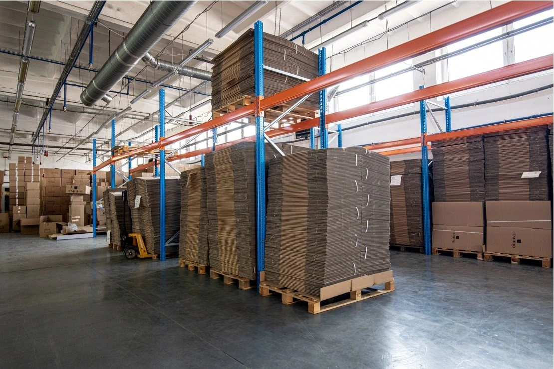 Emballages carton, prêts à expédier